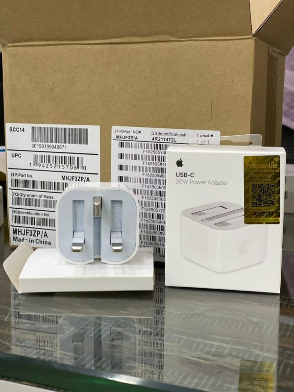 Apple USB-C Power Adapter (20W)